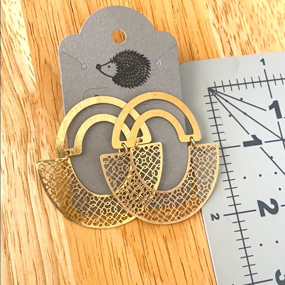 Retro Vintage style gold earrings - Picture 2 of 3